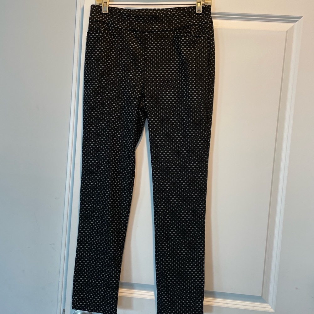 Chico’s Graphic Patterned Pants BlackWhite Size 4R Straight Leg Slimming Preppy